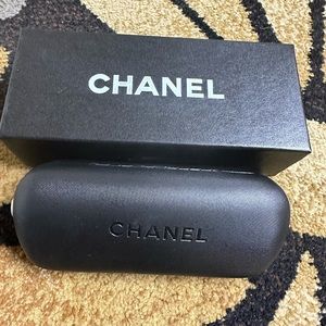 Chanel box